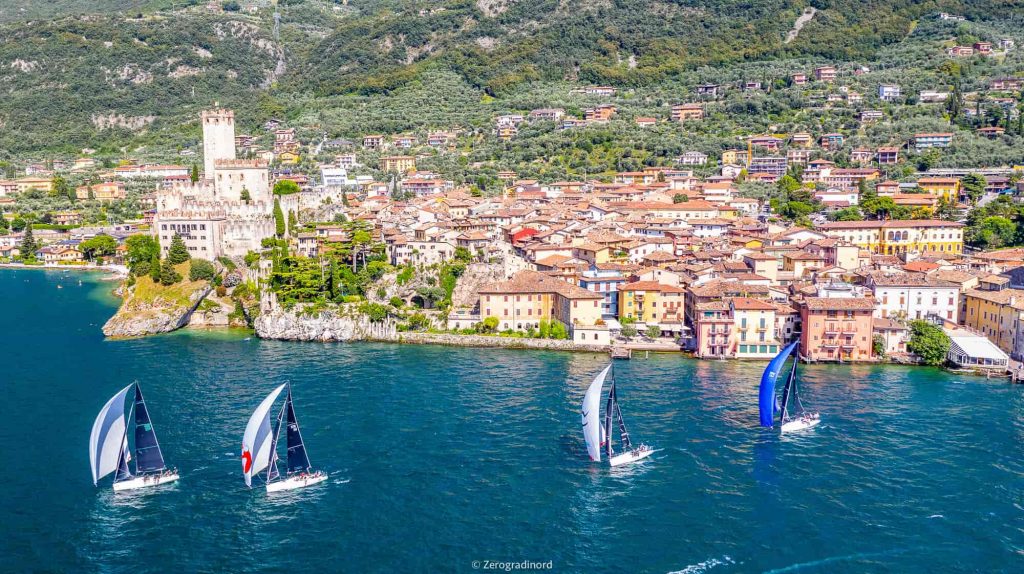 Melges-32-World-league-the-first-day-of-2020-is-a-balance-game.